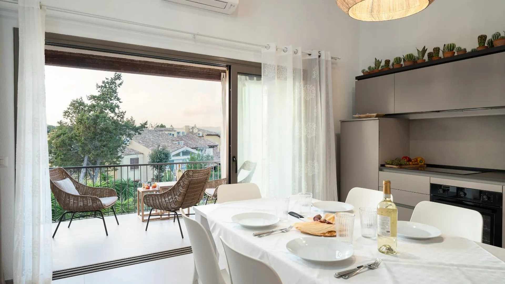 Casa Fil A Porto Rotondo Cozy Apartment Near To The Center, Private Parking